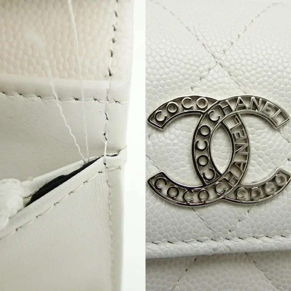 CHANEL White Caviar Leather Wallet